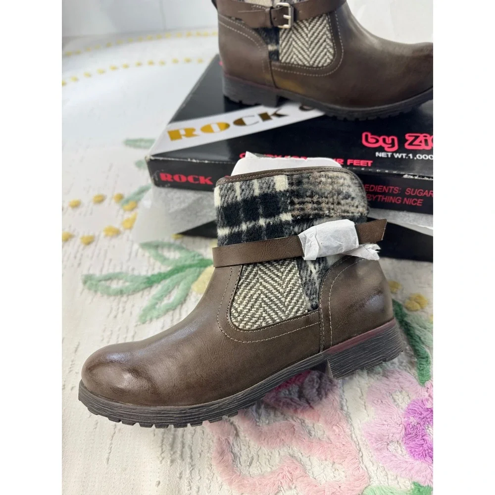 Rock‎ & Candy by Zigi Talita Brown Plaid Ankle Boots Buckle Strap Size 6.5 NEW